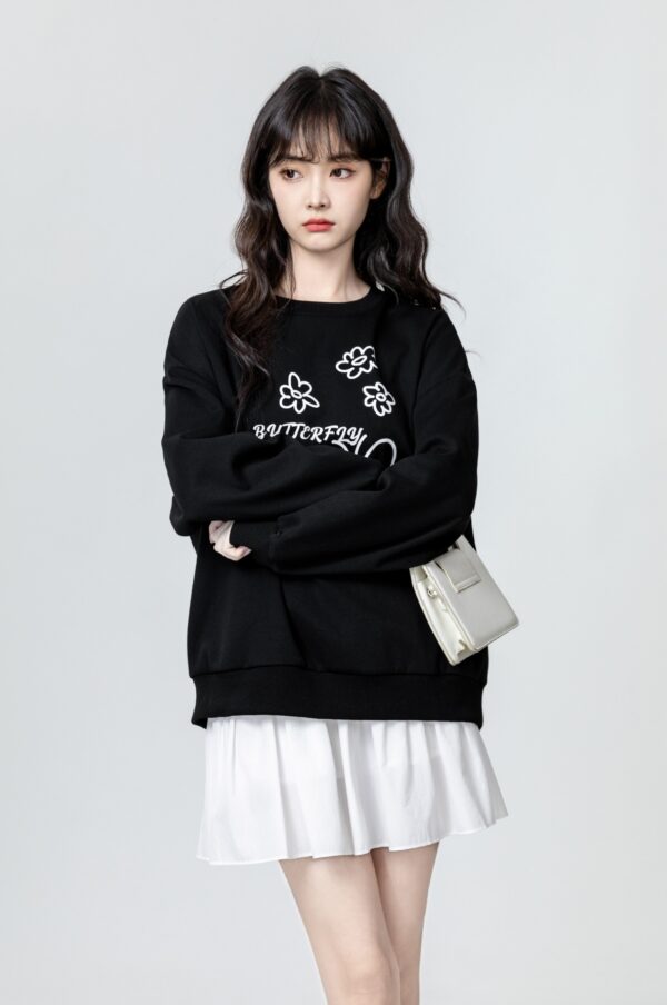 Black Floral Print Crewneck Sweatshirt - Image 6