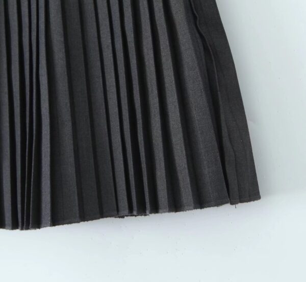 Black Micro Pleats Double Bow Skirt | Yunjin -  Le Sserafim - Image 10