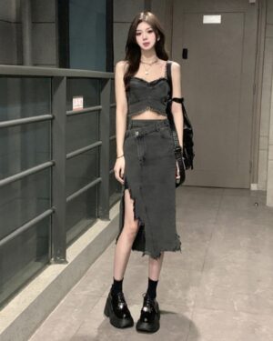 Black Ripped High Slit Skirt | Minnie - (G)I-DLE