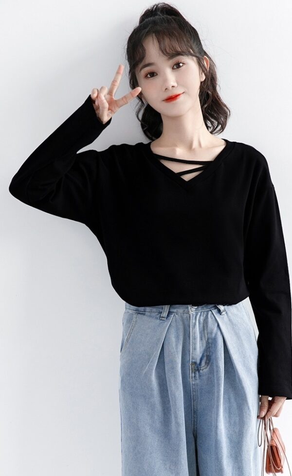 Black Vneck Long Sleeve Top - Image 12