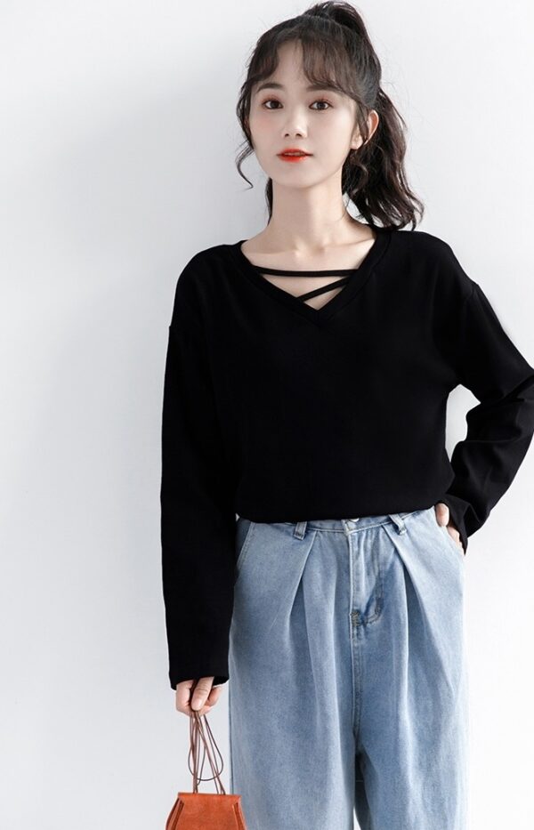 Black Vneck Long Sleeve Top - Image 3