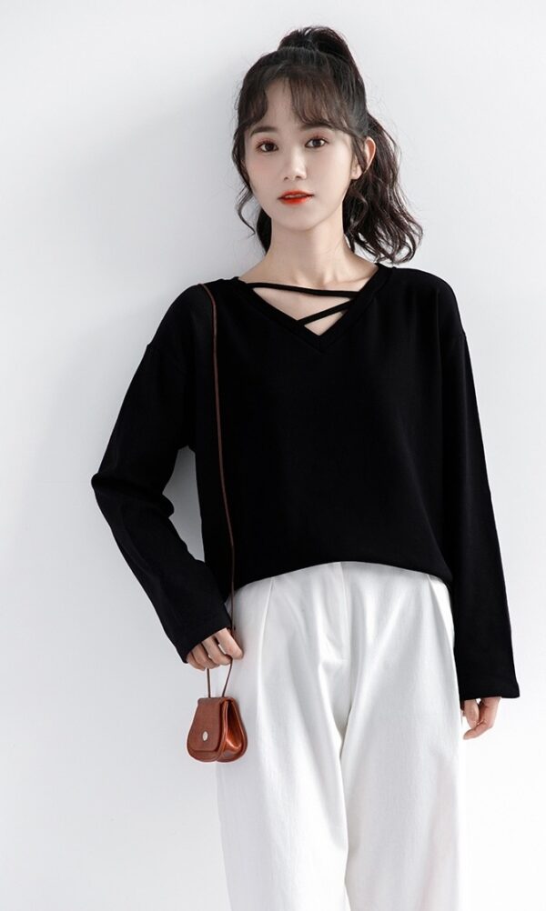 Black Vneck Long Sleeve Top - Image 9