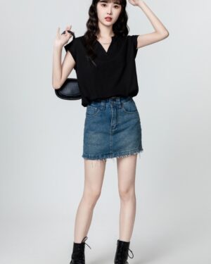 Black Vneck Short Sleeve Top