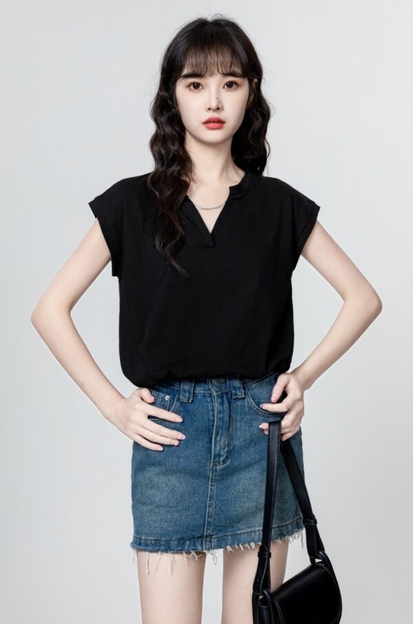 Black Vneck Short Sleeve Top - Image 8