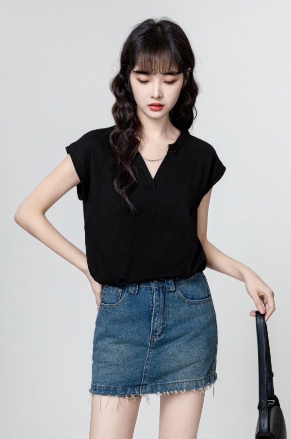 Black Vneck Short Sleeve Top - Image 9