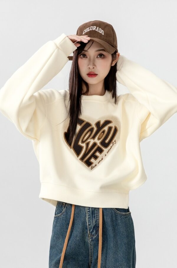 Heart Letter Design Crewneck Sweatshirt