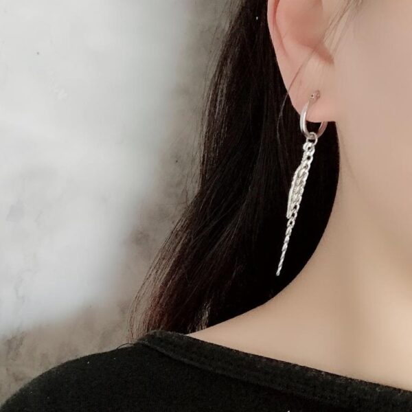 Silver Dangling Leaves Hoop Earrings | Jungwon - Enhypen - Image 2