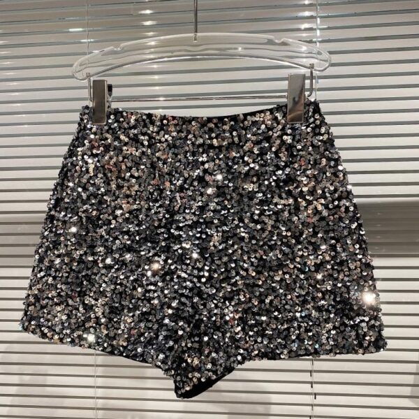 Silver Sequins Mini Shorts | Jisoo - BlackPink