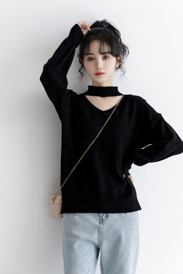 Spring Knit Vneck Long Sleeve Top - Image 6