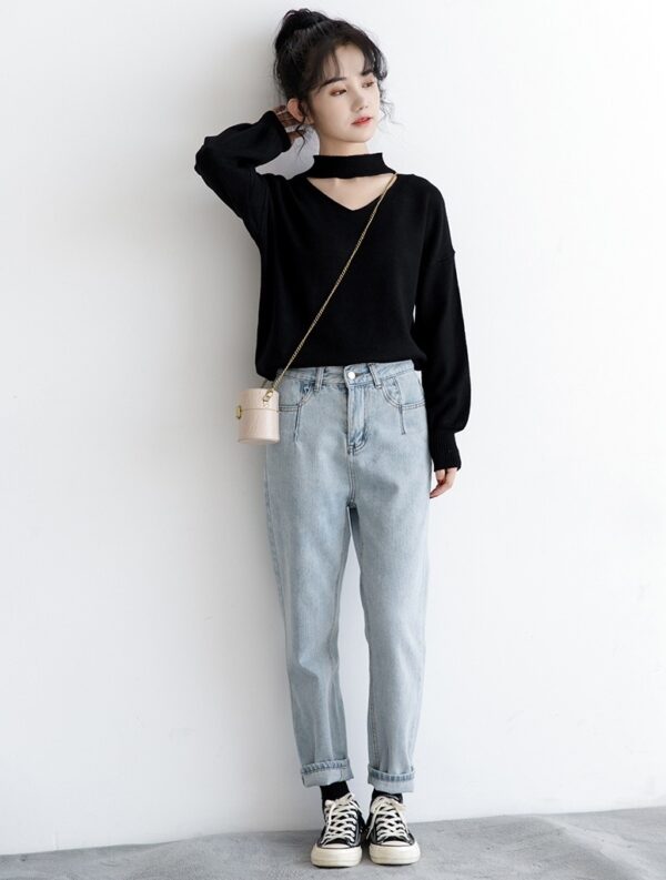 Spring Knit Vneck Long Sleeve Top - Image 7