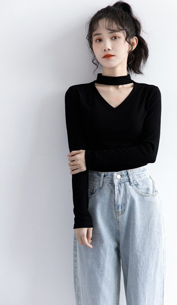 Trendy Black Vneck Long Sleeve Top - Image 3