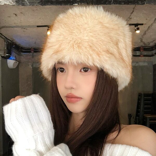 Beige Fur Winter Hat | Chung Ha - Image 7