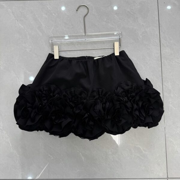 Black Floral Edge Mini Skirt | Gaeul - IVE - Image 2