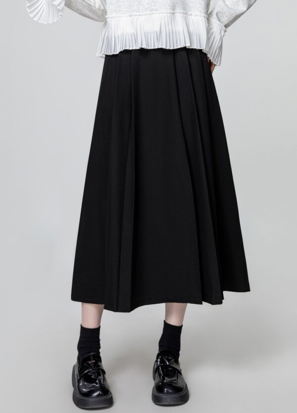 Black Highwaist Pleated Midi Skirt - Image 5