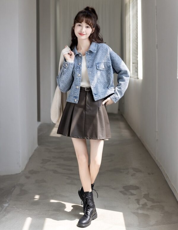 Chic Short Denim Jacket - Image 3