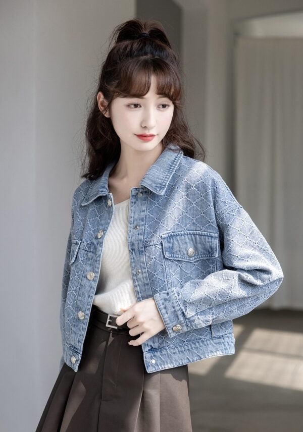 Chic Short Denim Jacket - Image 4