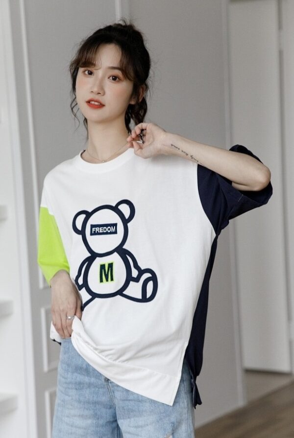 Color Block Bear Graphic Loose T-Shirt