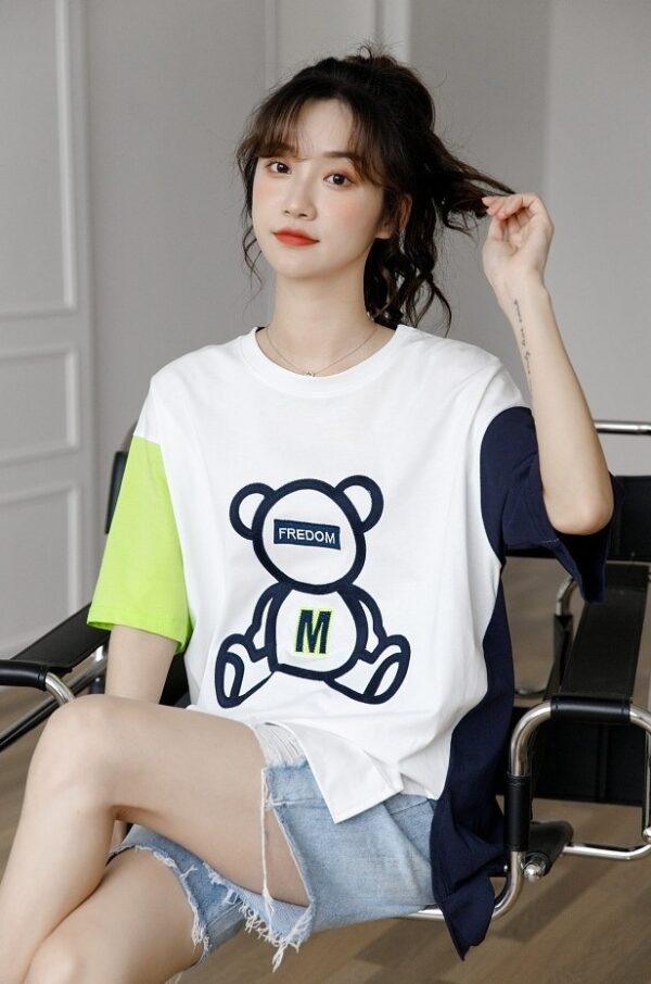 Color Block Bear Graphic Loose T-Shirt - Image 3