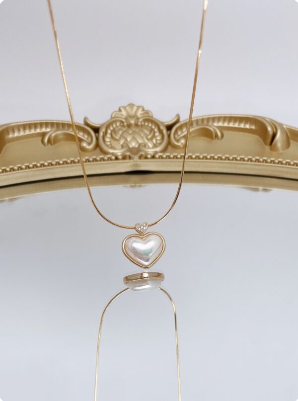 Gold Chain Pearl Heart Pendant Necklace | Jennie - BlackPink - Image 2