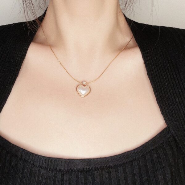 Gold Chain Pearl Heart Pendant Necklace | Jennie - BlackPink - Image 8