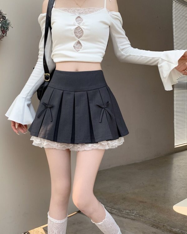 Grey Double Bow Laced Pleated Skirt | Wonhee - ILLIT - Image 5