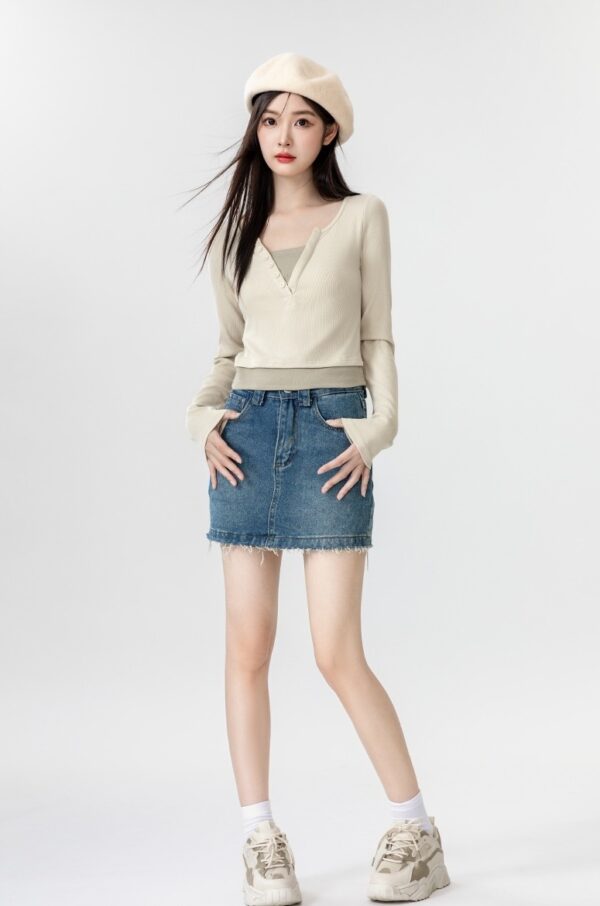 Stylish Vneck Layered Long Sleeve Tee - Image 8