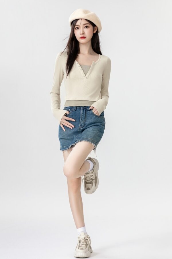 Stylish Vneck Layered Long Sleeve Tee - Image 9