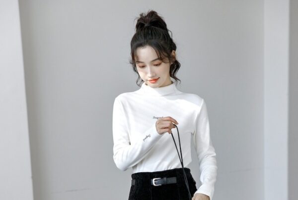 Trendy Doublefaced Turtleneck Top - Image 3