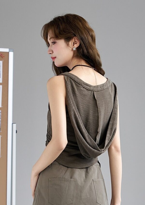 Trendy Sleeveless Hooded Top - Image 14