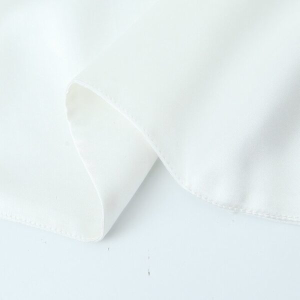 White Halter Tie-Back Top | Minju - ILLIT - Image 3