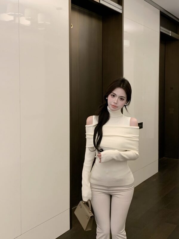 White Off-Shoulders Turtle Neck Top | Wendy - Red Velvet - Image 8