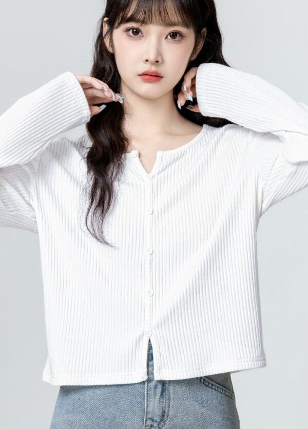 White Vneck Long Sleeve Top - Image 10